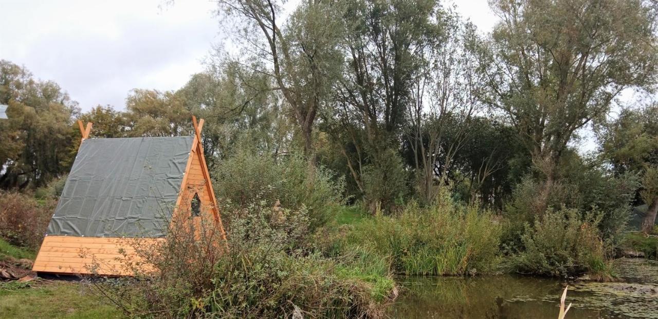 فندق Rum Bridge "Owl Watch" Wooden Tipi سودبيري المظهر الخارجي الصورة