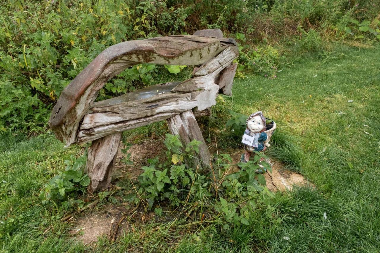 فندق Rum Bridge "Owl Watch" Wooden Tipi سودبيري المظهر الخارجي الصورة