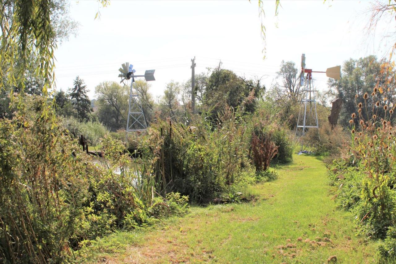 فندق Rum Bridge "Owl Watch" Wooden Tipi سودبيري المظهر الخارجي الصورة